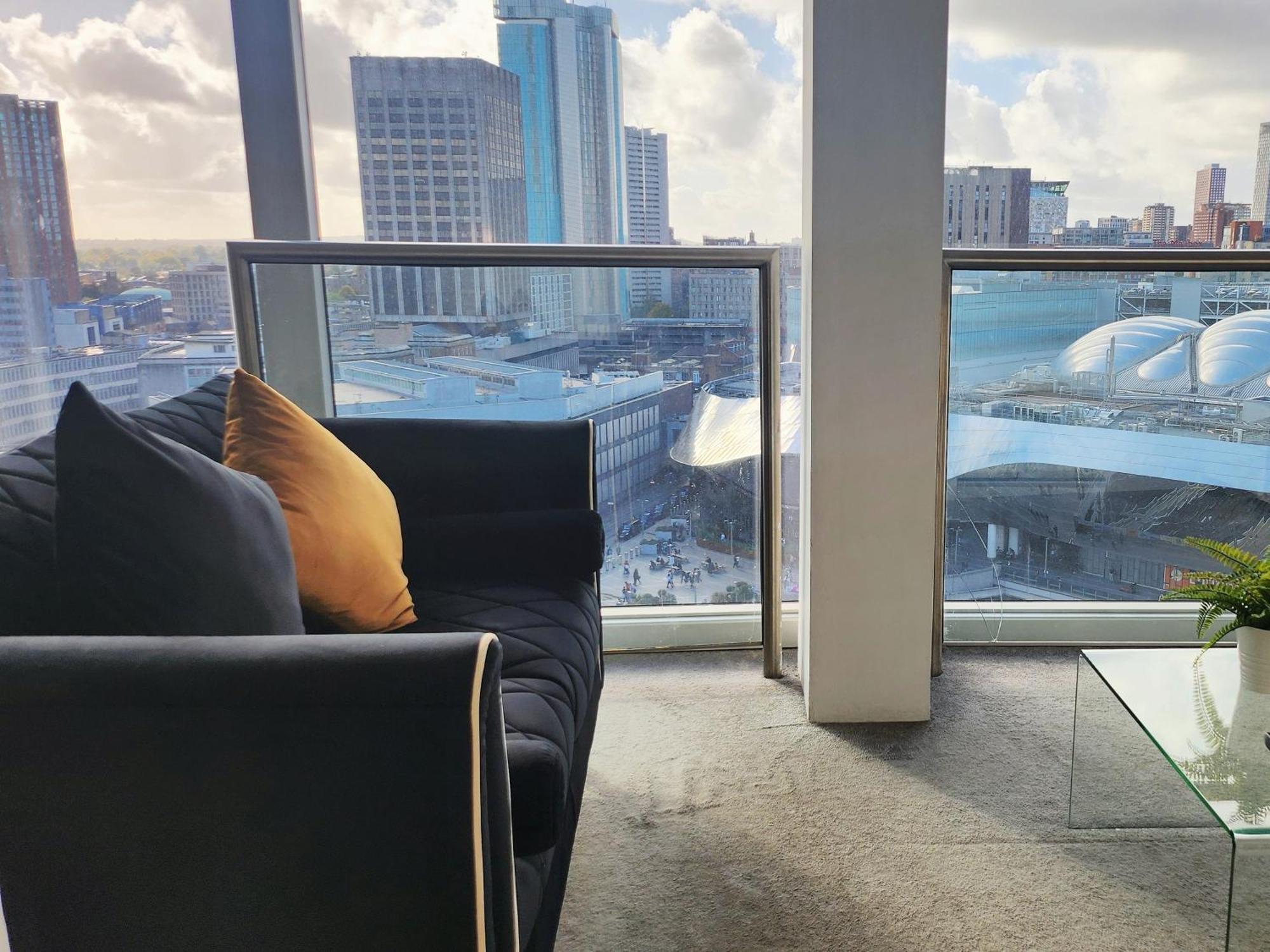 Cityscape Apartment In Birmingham With Self Checkin Εξωτερικό φωτογραφία